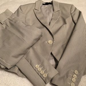 Express Design Studio womens striped suit sz 0